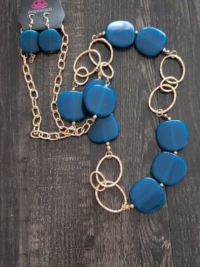 Paparazzi Blue Necklace & Earrings Set NWT